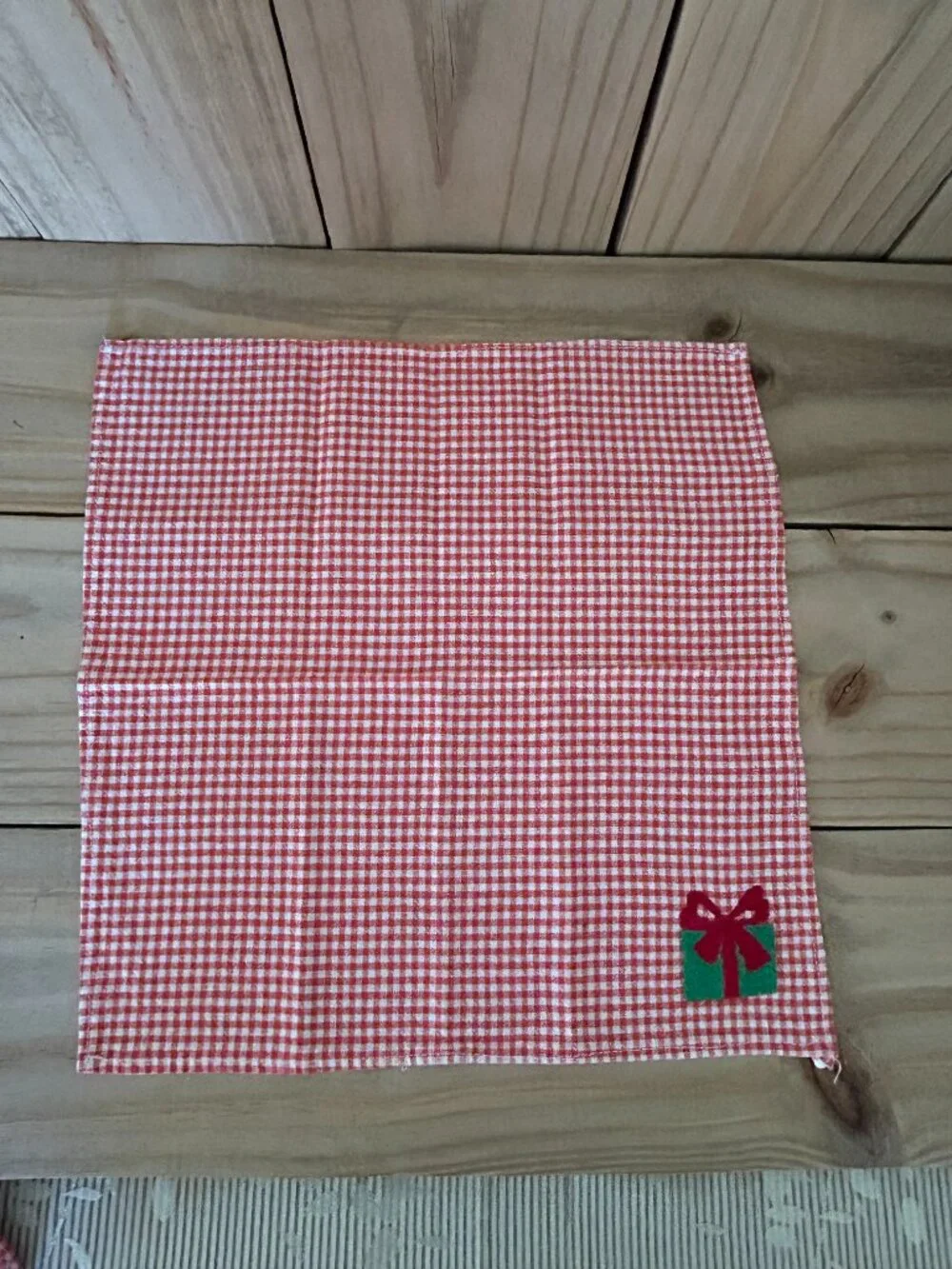 Set of 6 Embroidered Checked Fabric Christmas Napkins 12-1/2
